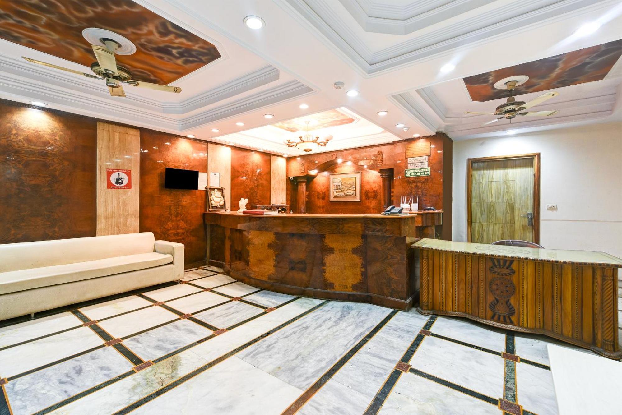 Hotel Geet Deluxe Neu-Delhi Exterior foto